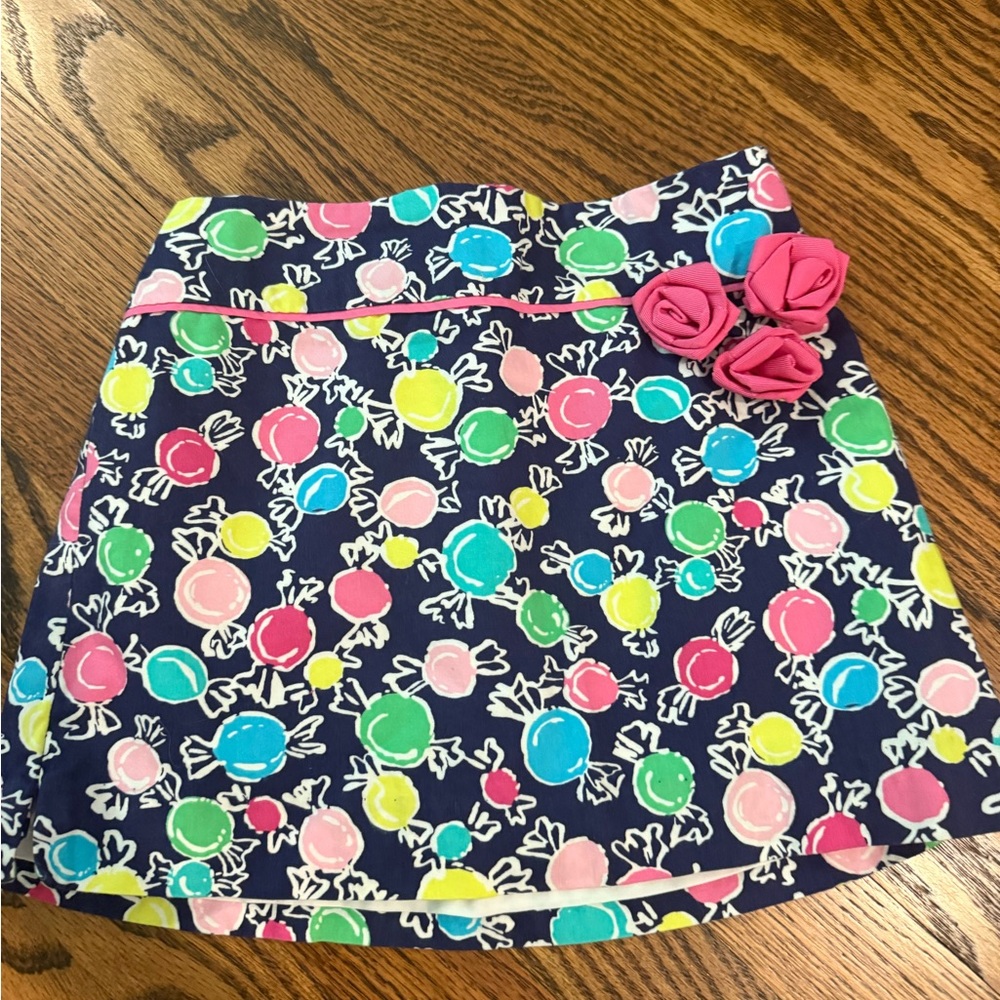 Lilly Pulitzer Navy Skirt with Pink and Green Floral birthday balloons !
